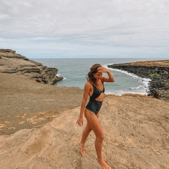 Acacia indies one piece - Picture 4 of 5